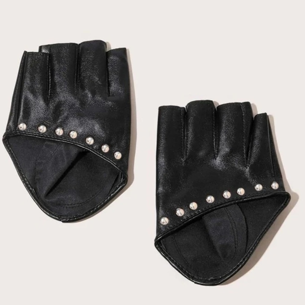Black Studded Fingerless Gloves